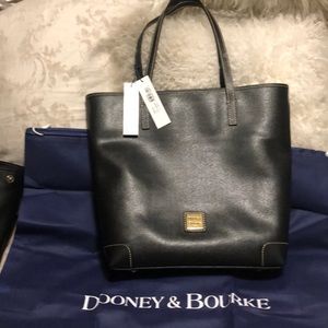 Dooney & Bourke NWT black tote